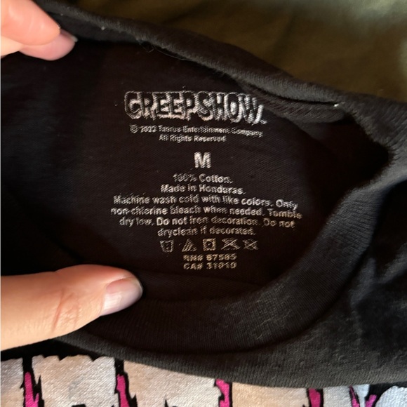 Creepshow Long Sleeve Graphic Tee - Picture 3 of 4